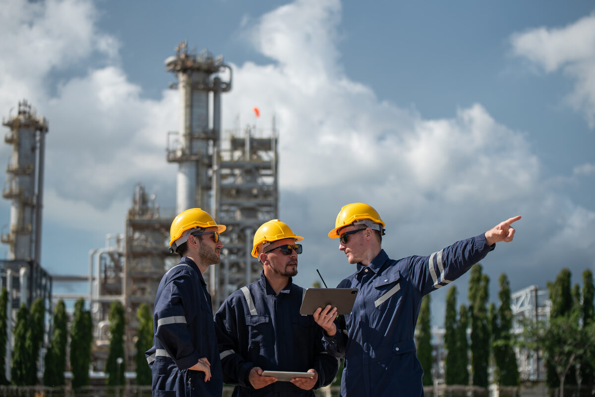 Energy engineers consulting on site